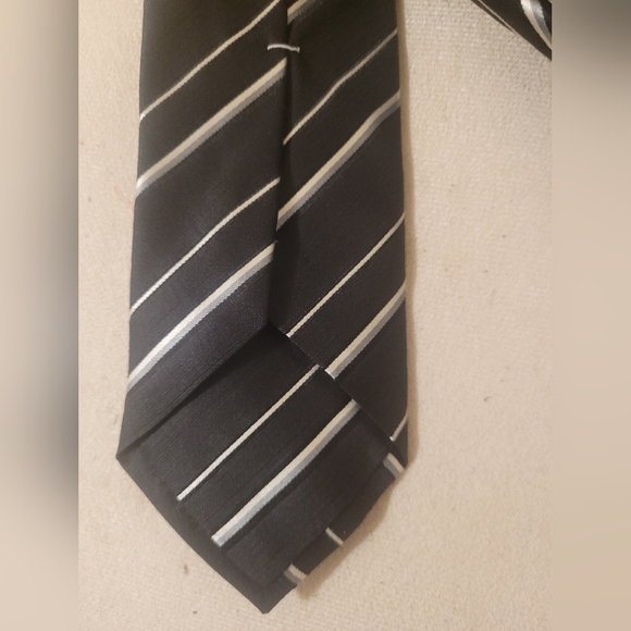 Hudson Room Necktie 100% Silk Black, White & Gray Made Italy - Picture 4 of 8